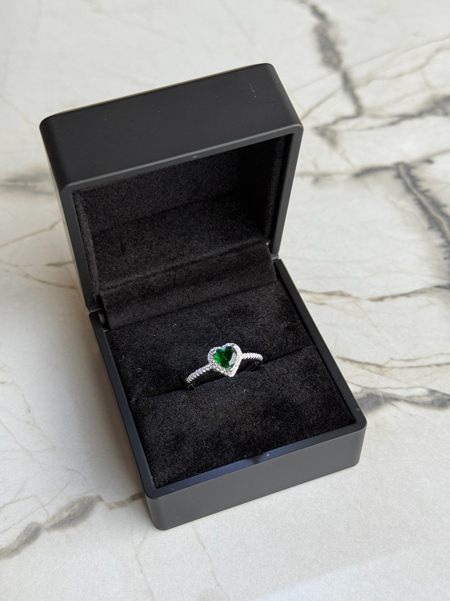 Heart Ring Green Stone Color With Special Led light Box