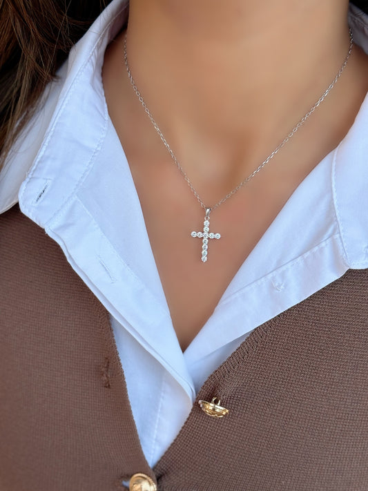 Medium Size Cross Whit Round Zircon Stone Necklace